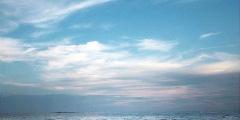 复古时尚启示录：职业女性如何用晨间两小时，像经典女性杂志般优雅掌控一天