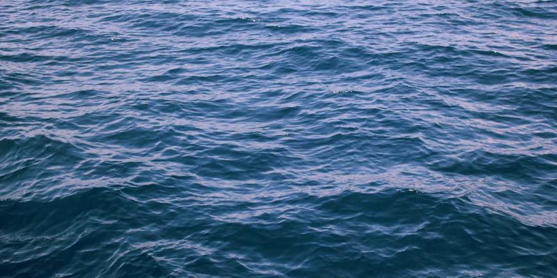 女性生活45+：时尚、健康与生活艺术的平衡之道